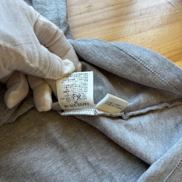 Burberry Blue Label Women’s Gray Plaid Tee Size 38 (US 4/6) - Picture 10 of 11